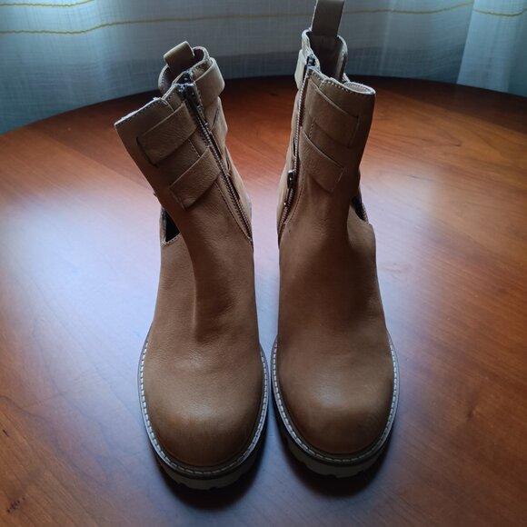 Women's Leather Buckle Boots in Tawny Tan by Seychelles - Picture 4 of 7